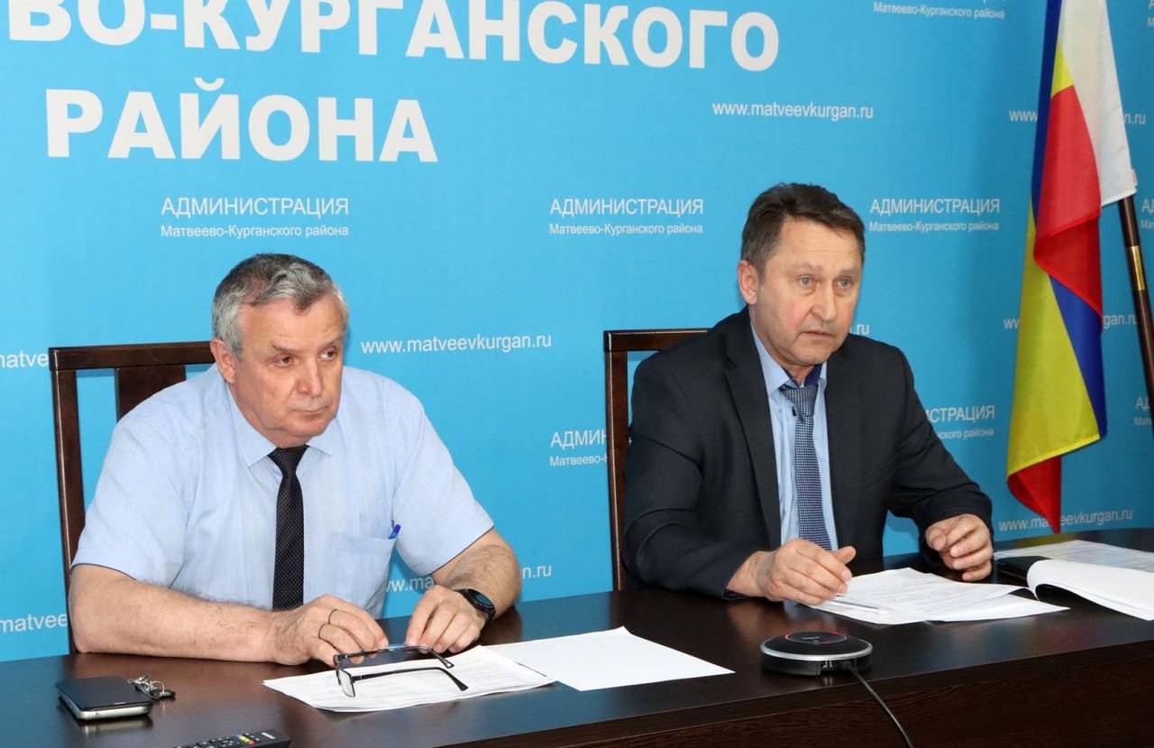 11 апреля под председательством Николая Анцева состоялось очередное заседание Собрания депутатов Матвеево-Курганского района